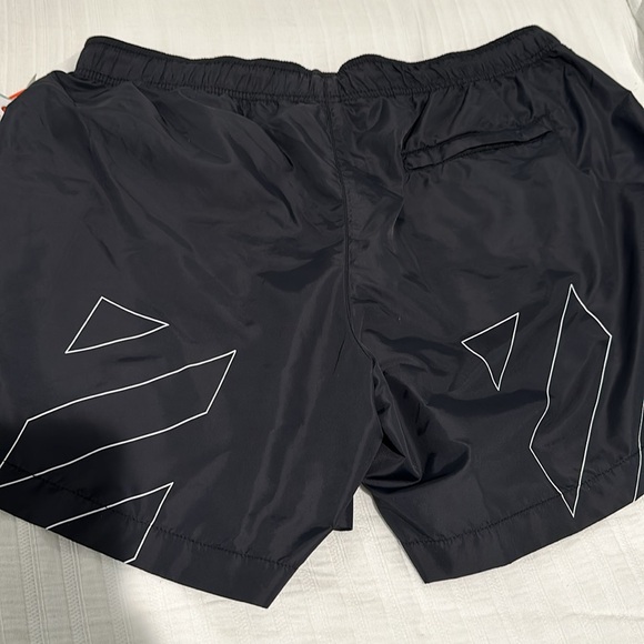 Off - White logo diagonal swim trunks NWT - Picture 8 of 8